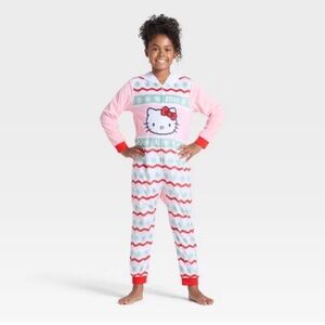 Hello Kitty full body with Hood Pj’s. Size XSmall 4/5